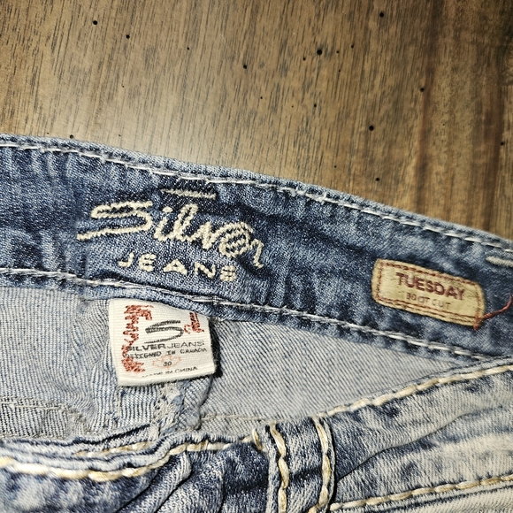 Silver Distressed Capris - Picture 3 of 5